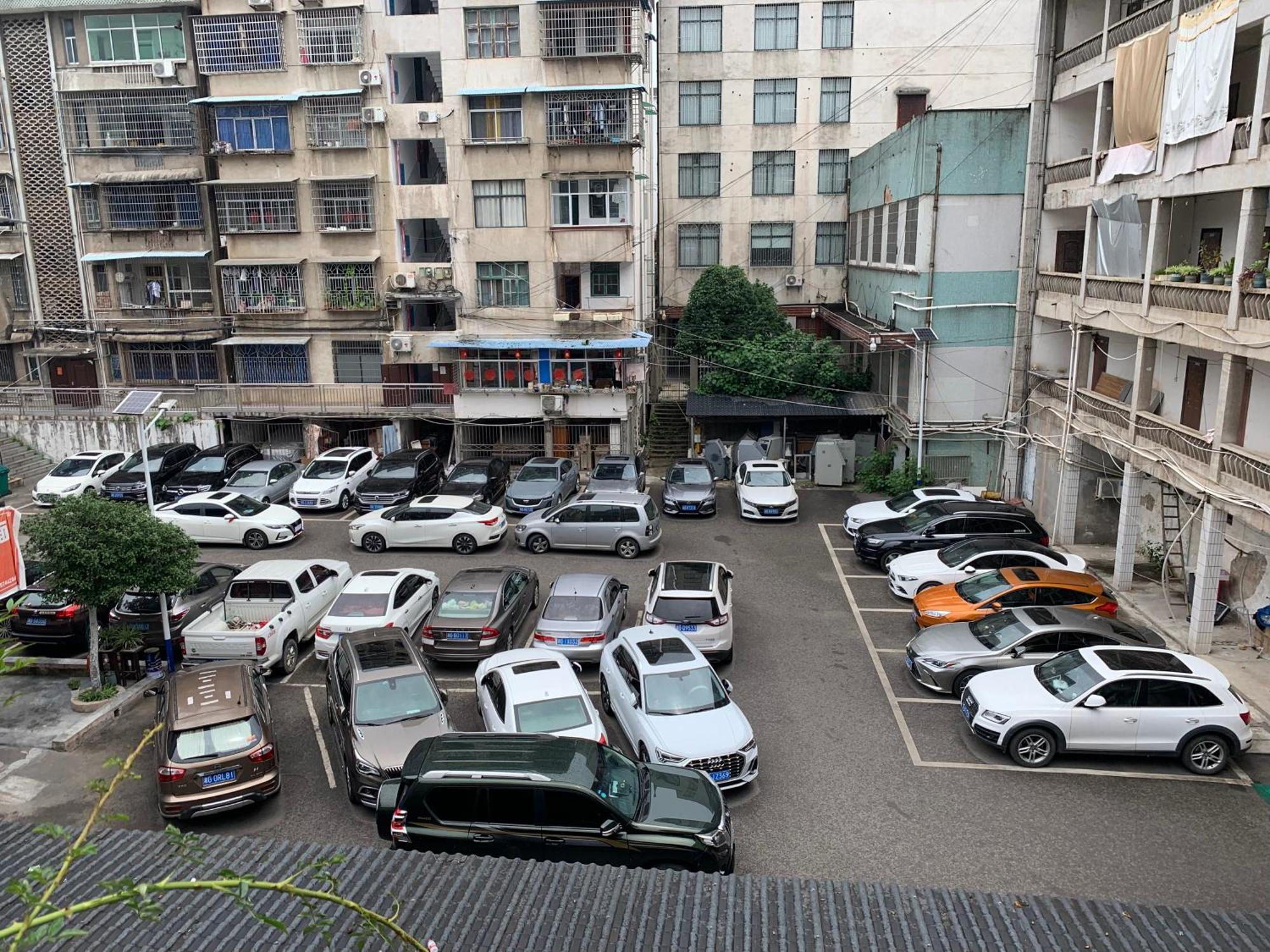 Floral Hotel - Baihui Living Zhangjiajie Εξωτερικό φωτογραφία